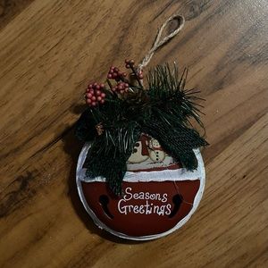 Seasons Greetings Metal Decorative Christmas 🎄 Ornament (Unbranded)